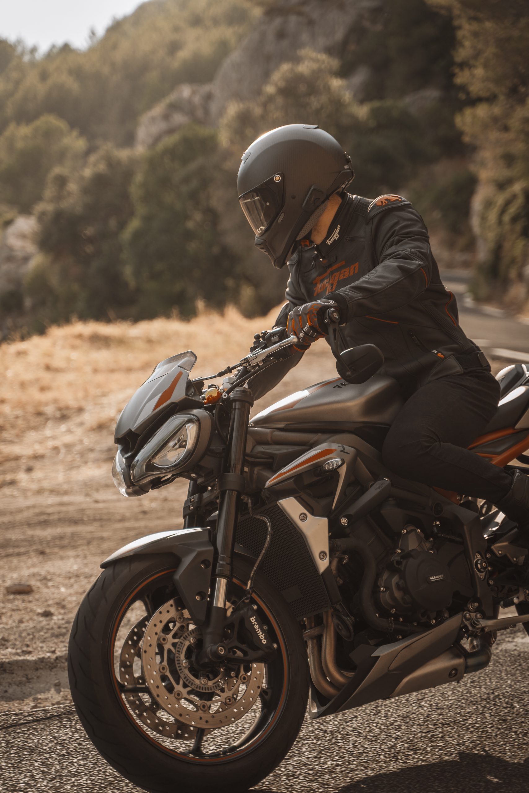 moto casque triumph veste motard