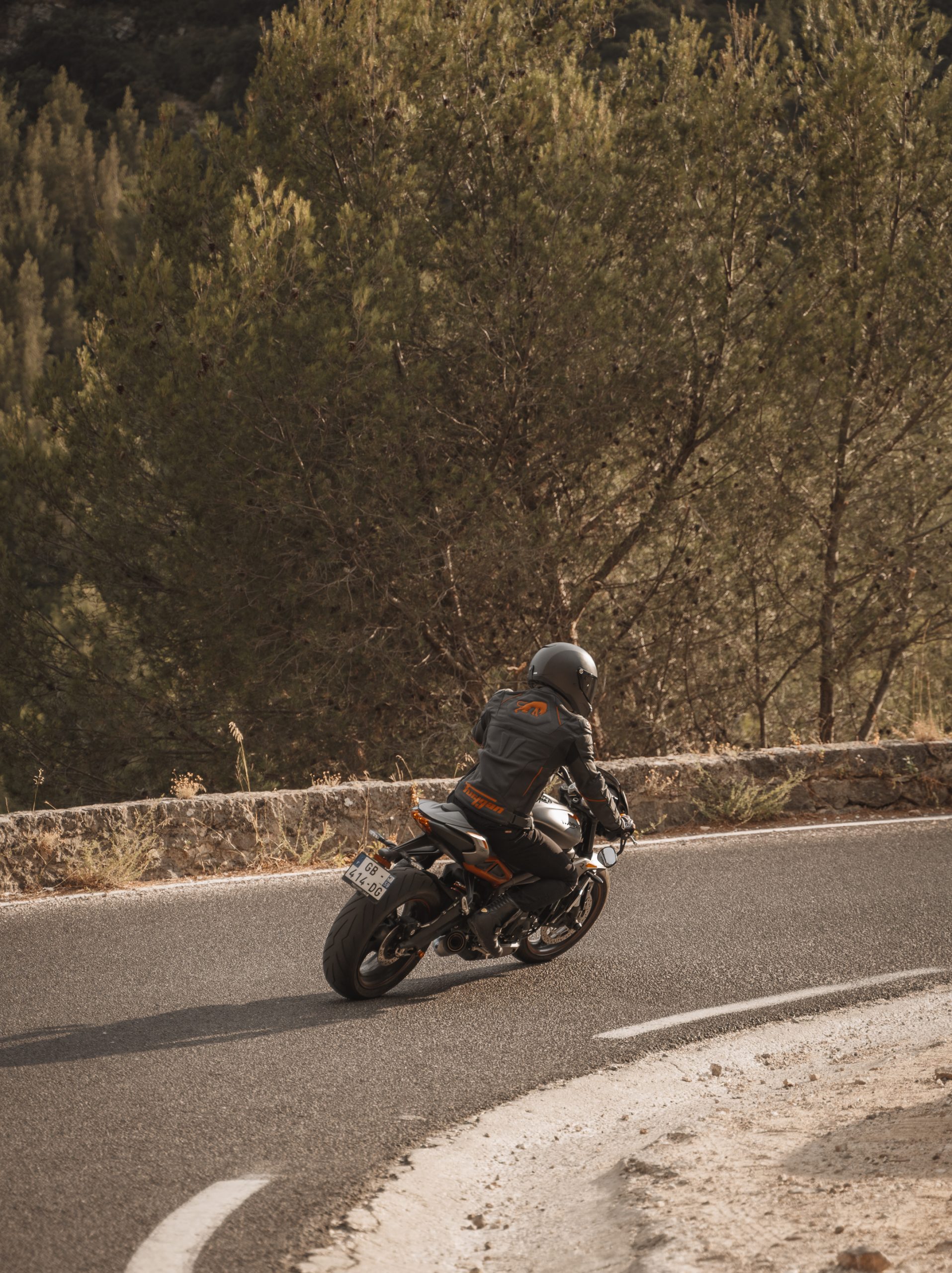 moto casque triumph veste motard