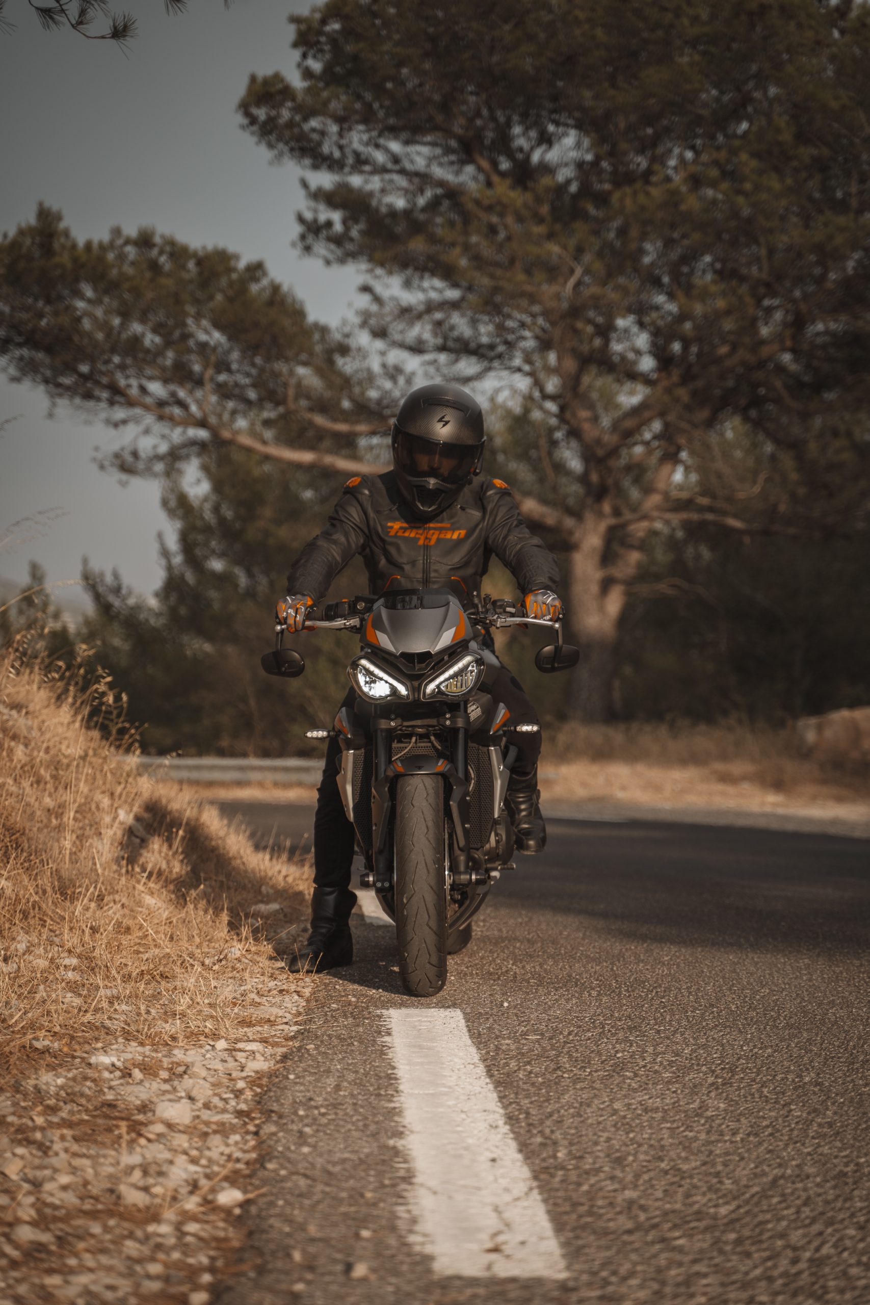 moto casque triumph veste motard